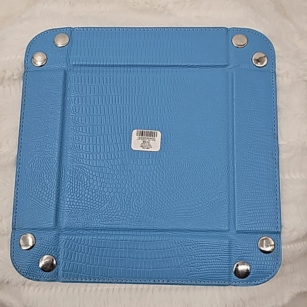 Faux Leather Jewelry Tray‎ Powder Blue Reptile Textured Foldable Organizer
